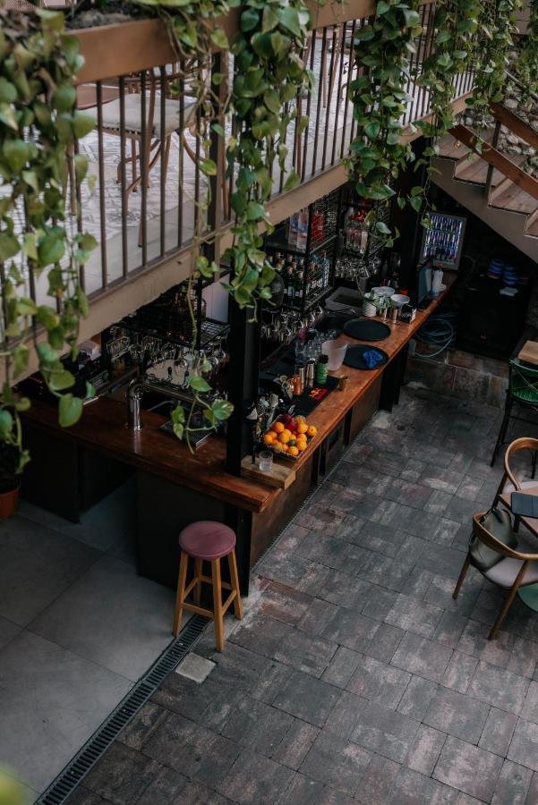 Bed Station Hostel & Bar Shkodër Exterior foto